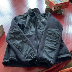 Used north face black Polartec Jacket. Small